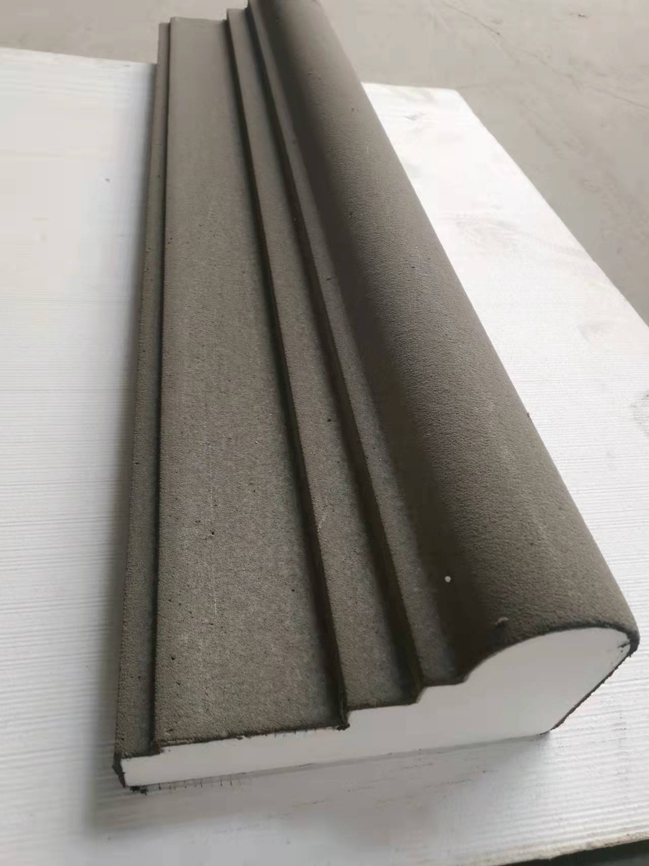 東營(yíng)EPS線條在運(yùn)輸、貯存、包裝的過(guò)程中都要注意什么？帶你了解！